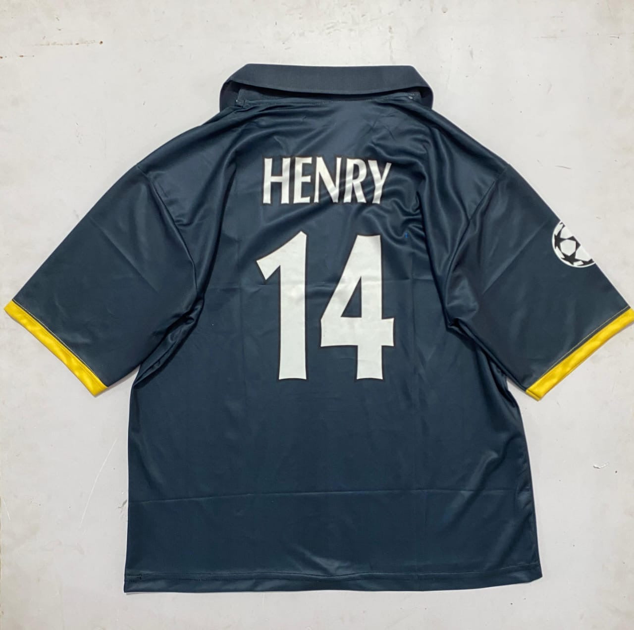 ARSENAL 2000/02 BLACK COLLAR  FIVE SLEVEE - EMBROIDERY