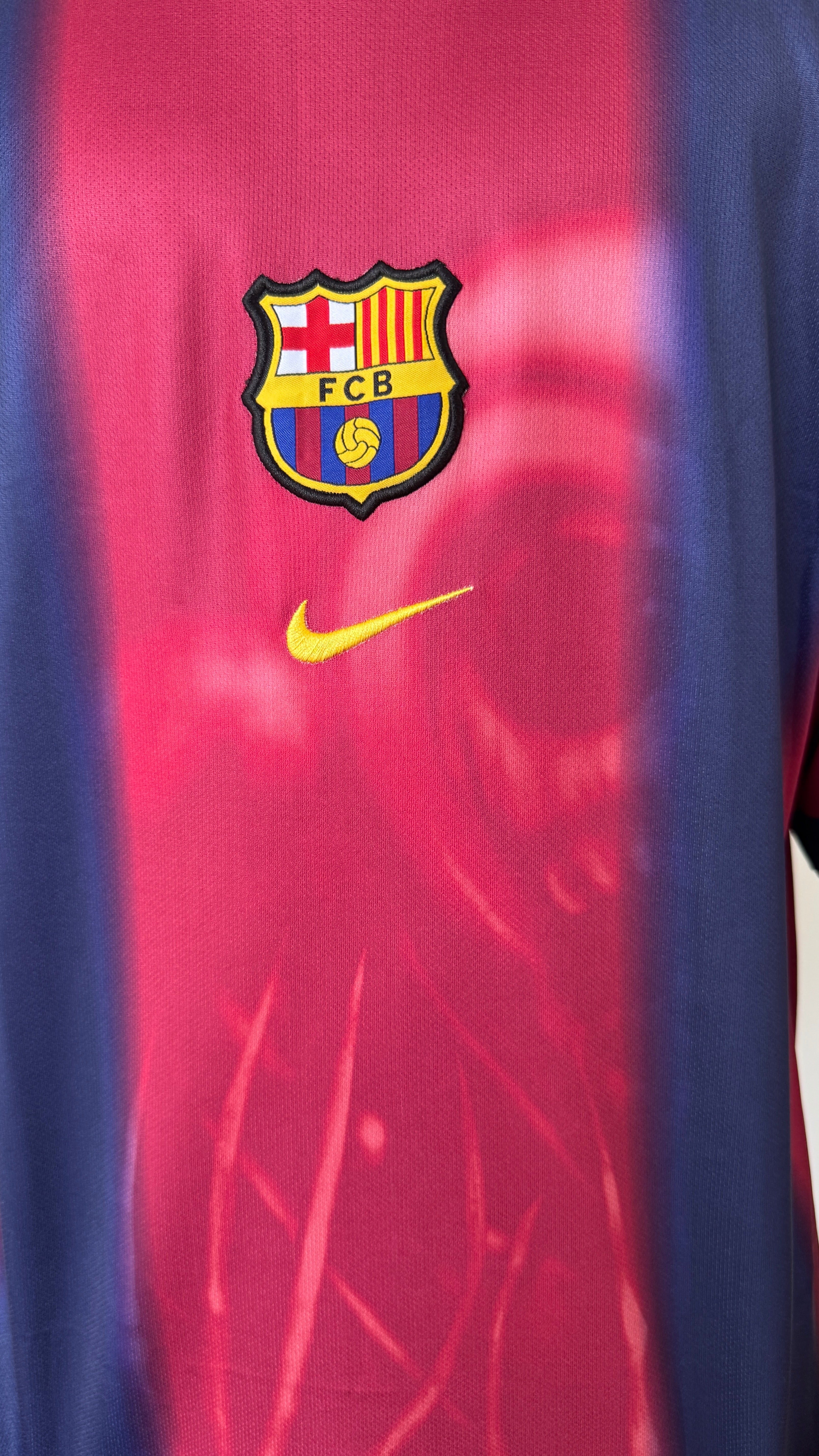 FC BARCELONA X TRAVIS SCOTT RETRO FIVE SLEVEE - EMBROIDERY