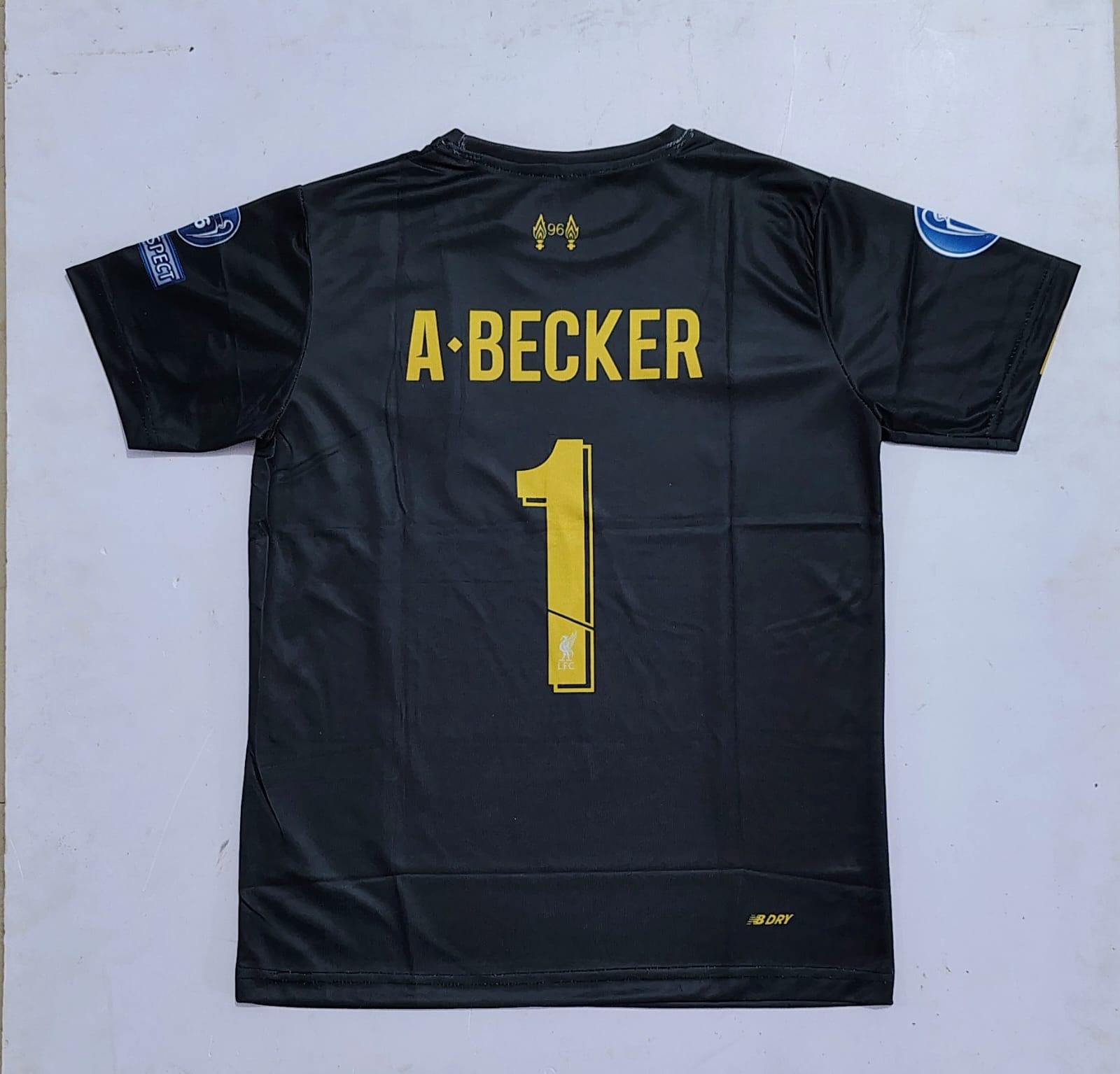 LIVERPOOL FC  25/26 GOALKEEPER   HALF SLEVEE   - EMBROIDERY